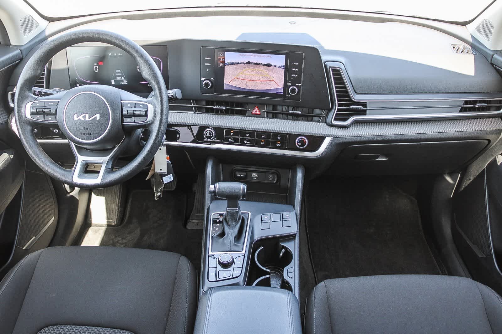 2024 Kia Sportage LX 12