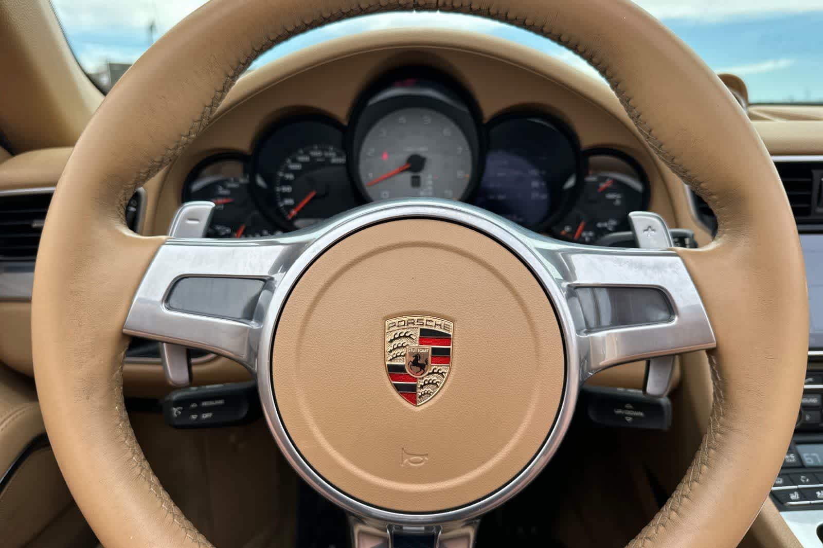 Thumbnail: 2013 Porsche 911 - 21