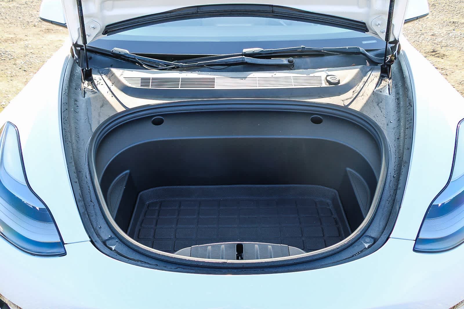 Thumbnail: 2022 Tesla Model 3 - 23