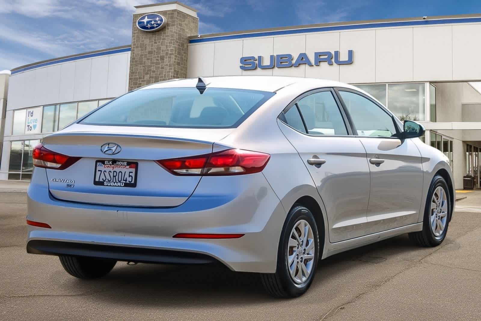 Thumbnail: 2017 Hyundai Elantra - 4