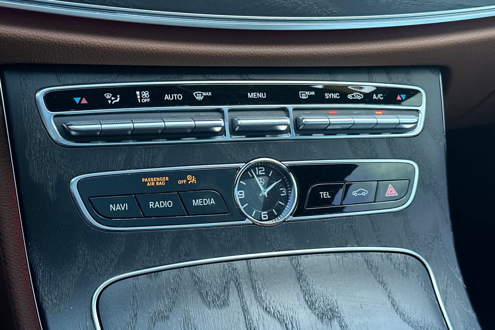 Thumbnail: 2019 Mercedes-Benz E-Class - 21