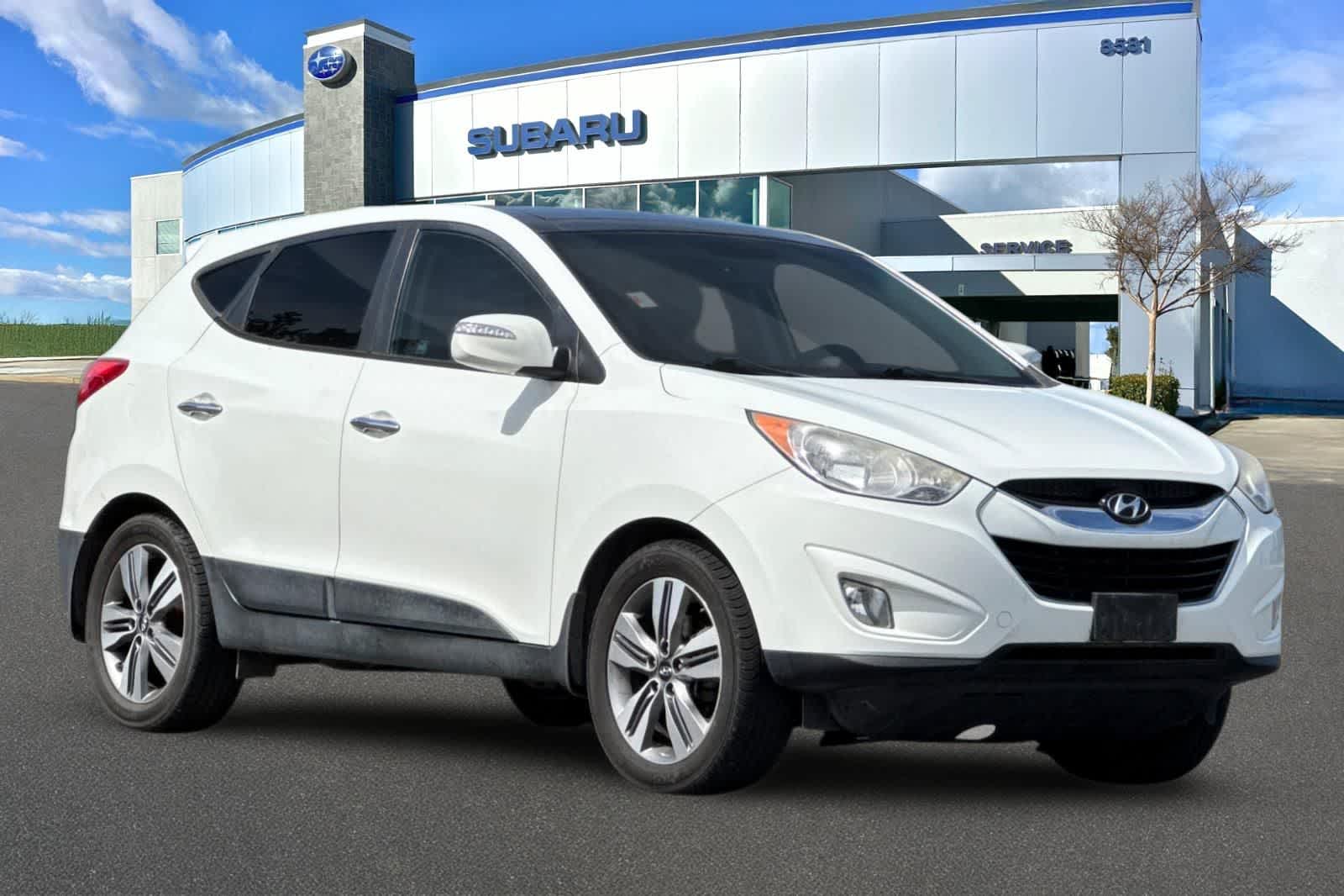 Thumbnail: 2012 Hyundai Tucson - 5