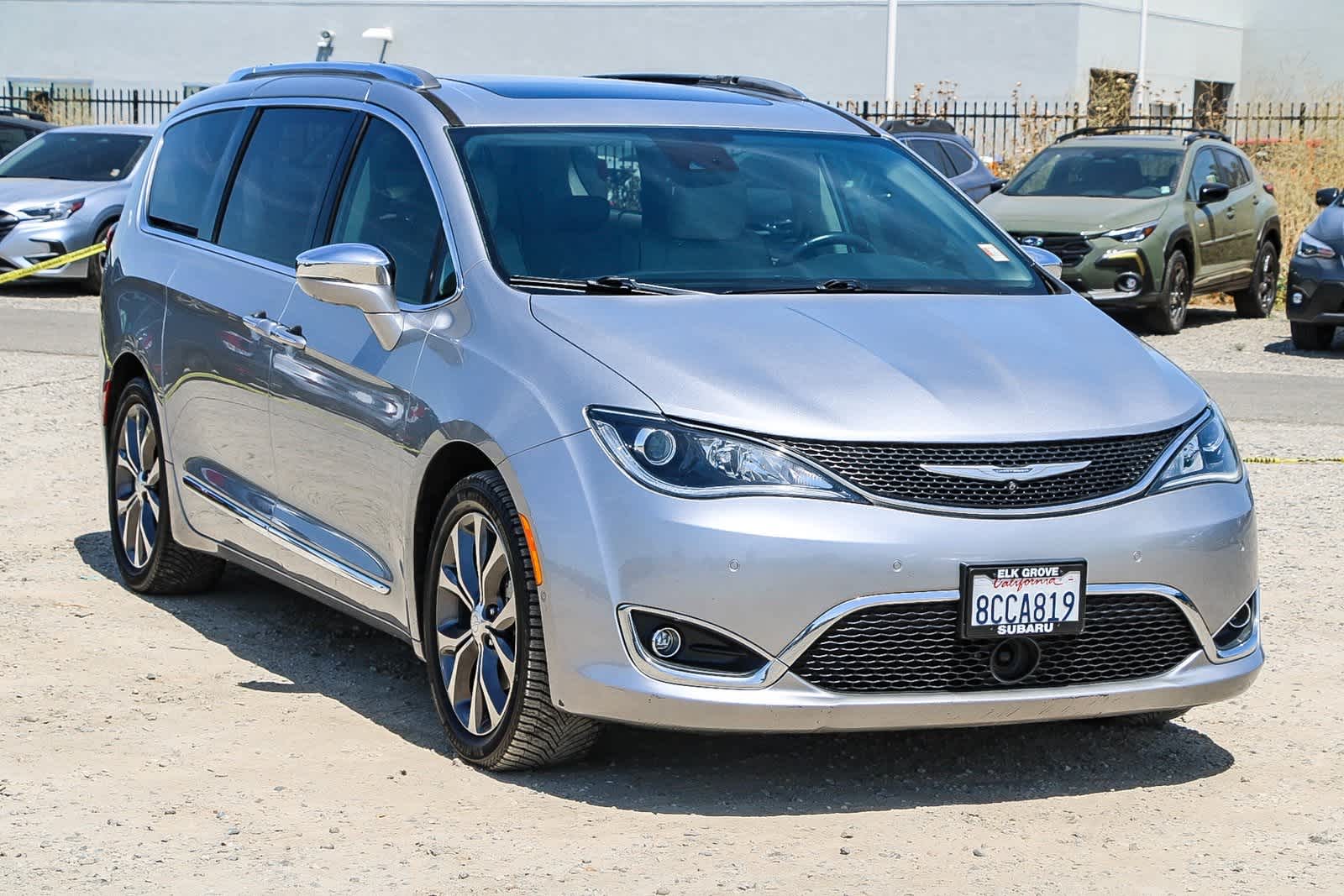 Thumbnail: 2018 Chrysler Pacifica - 5