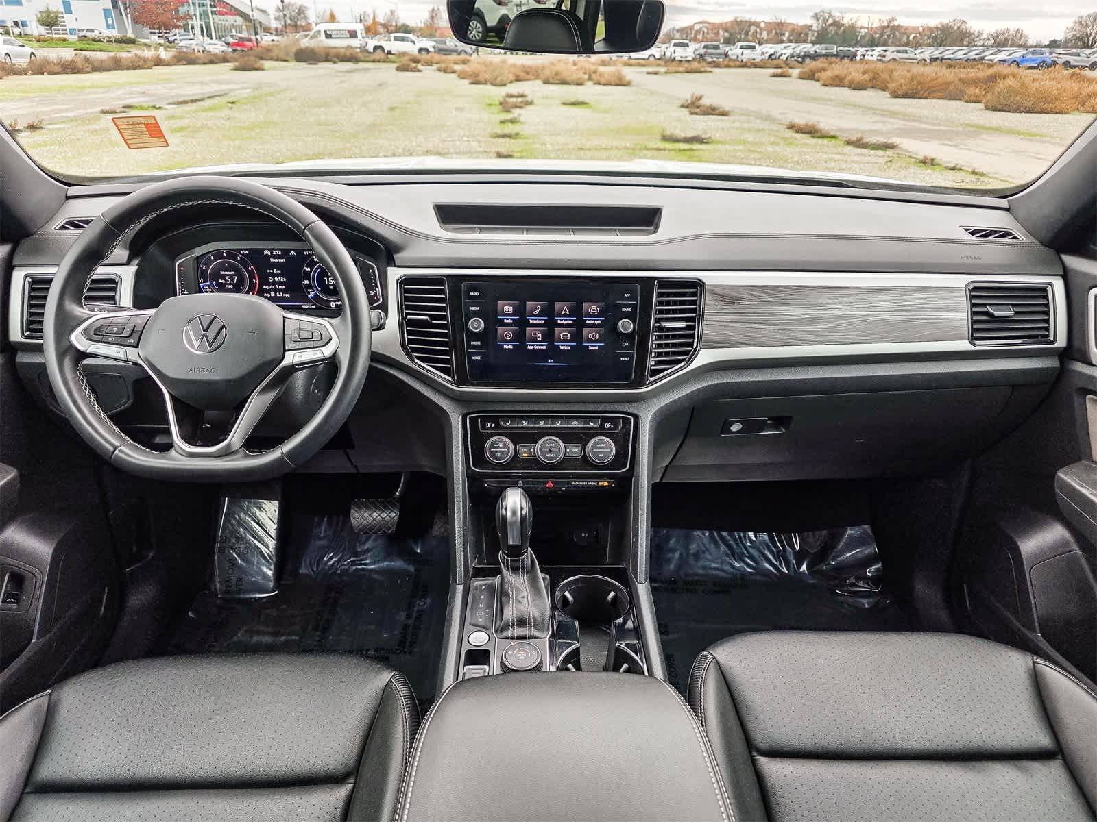 Thumbnail: 2023 Volkswagen Atlas - 11