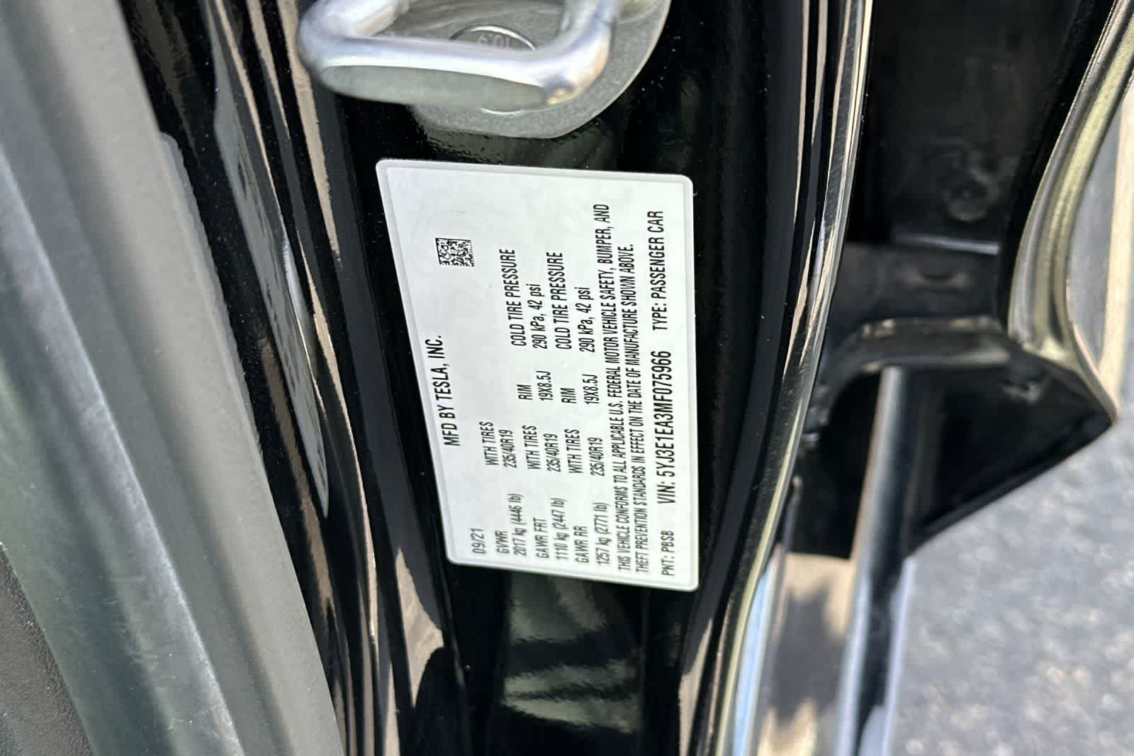 Thumbnail: 2021 Tesla Model 3 - 29