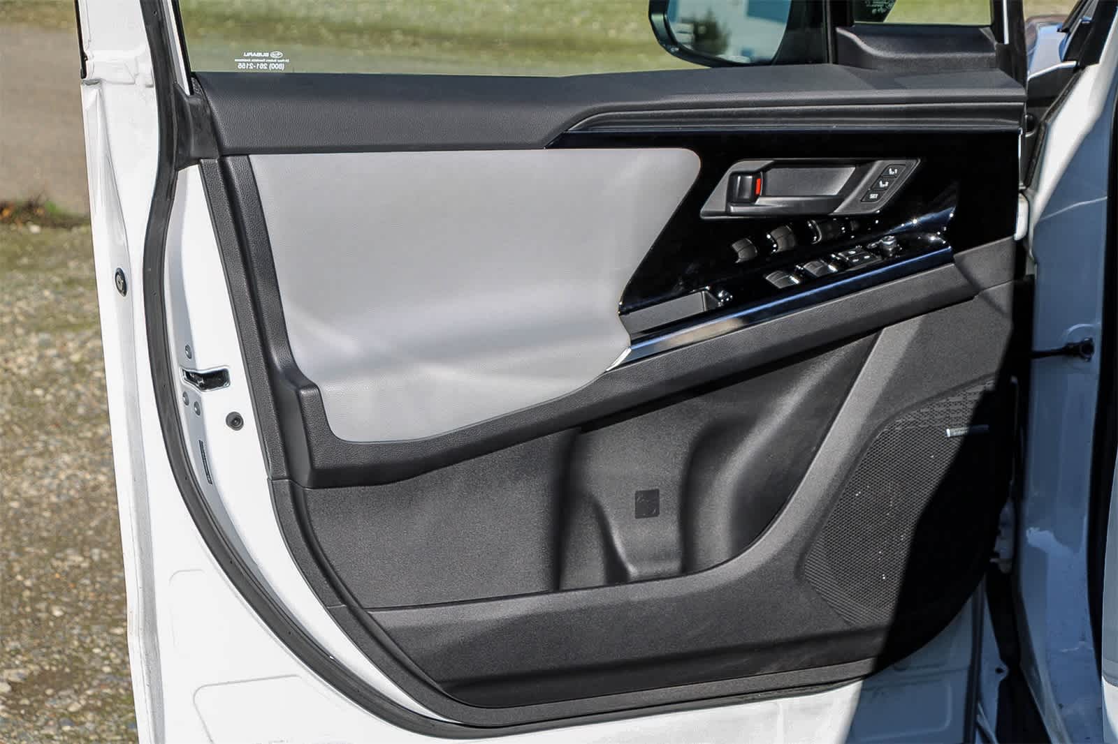 Thumbnail: 2023 Subaru Solterra - 18