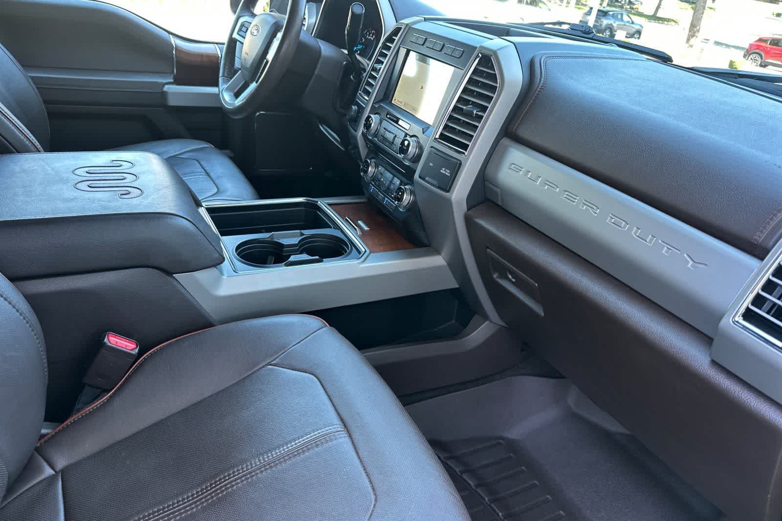 Thumbnail: 2017 Ford Econoline - 16