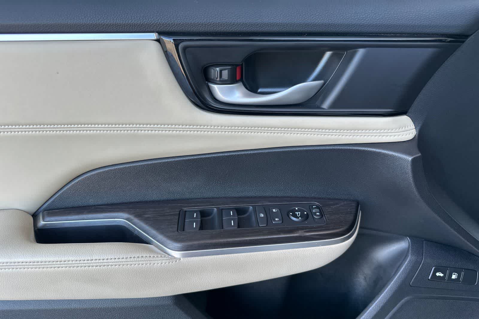 Thumbnail: 2018 Honda Clarity - 12