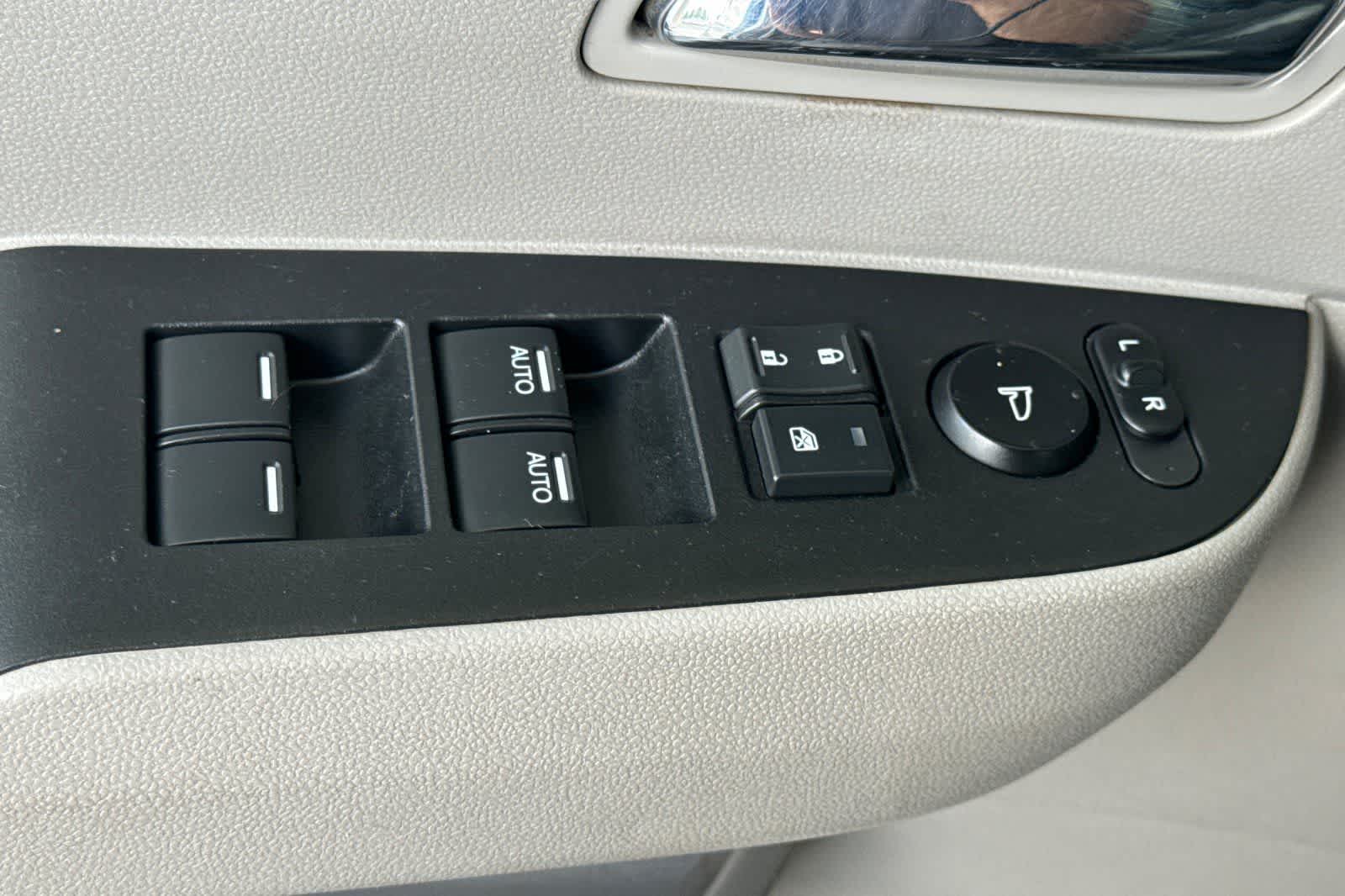 Thumbnail: 2016 Honda Odyssey - 13