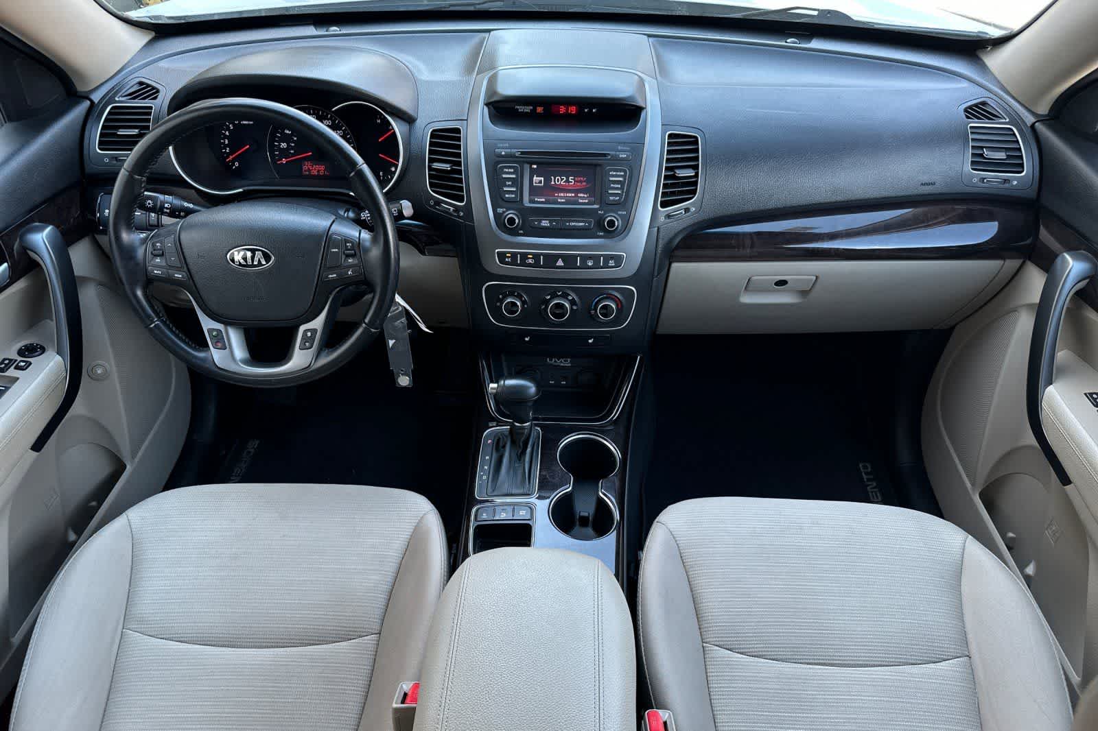 Thumbnail: 2015 Kia Sorento - 5