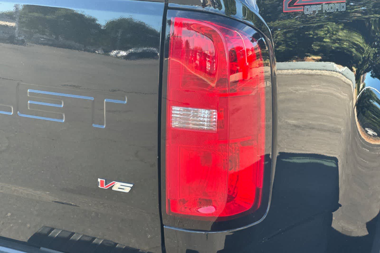 Thumbnail: 2021 Chevrolet Colorado - 29