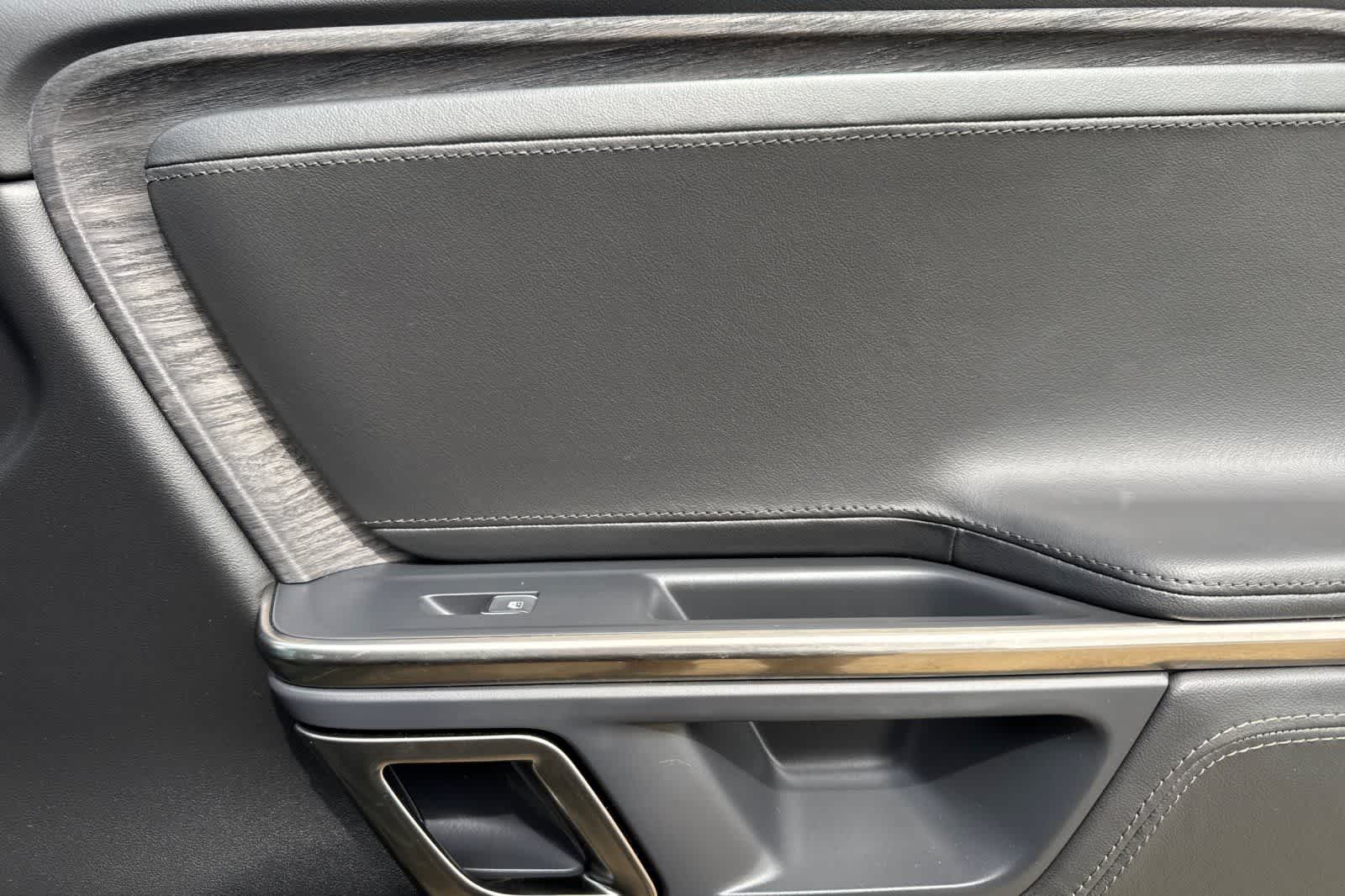 Thumbnail: 2023 Rivian R1S - 20