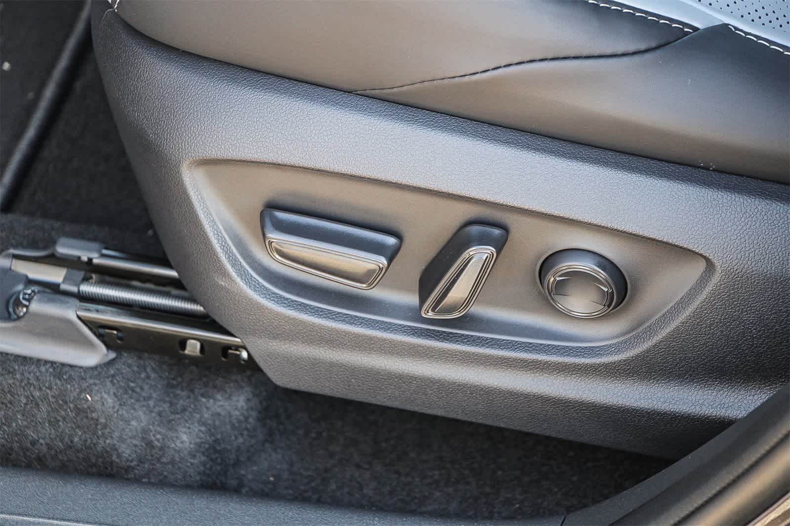 Thumbnail: 2026 Subaru Solterra - 20