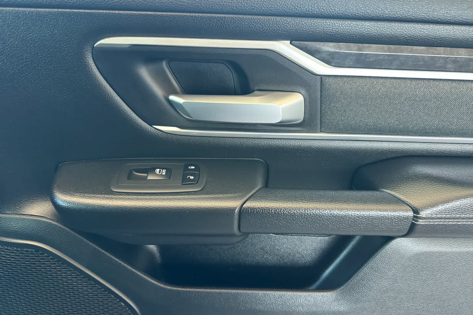 Thumbnail: 2023 RAM 1500 - 18