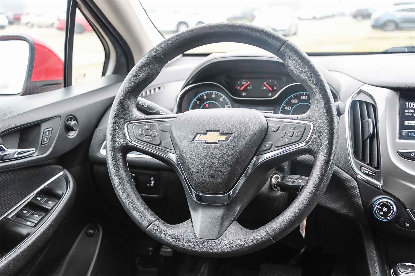 Thumbnail: 2018 Chevrolet Cruze - 14