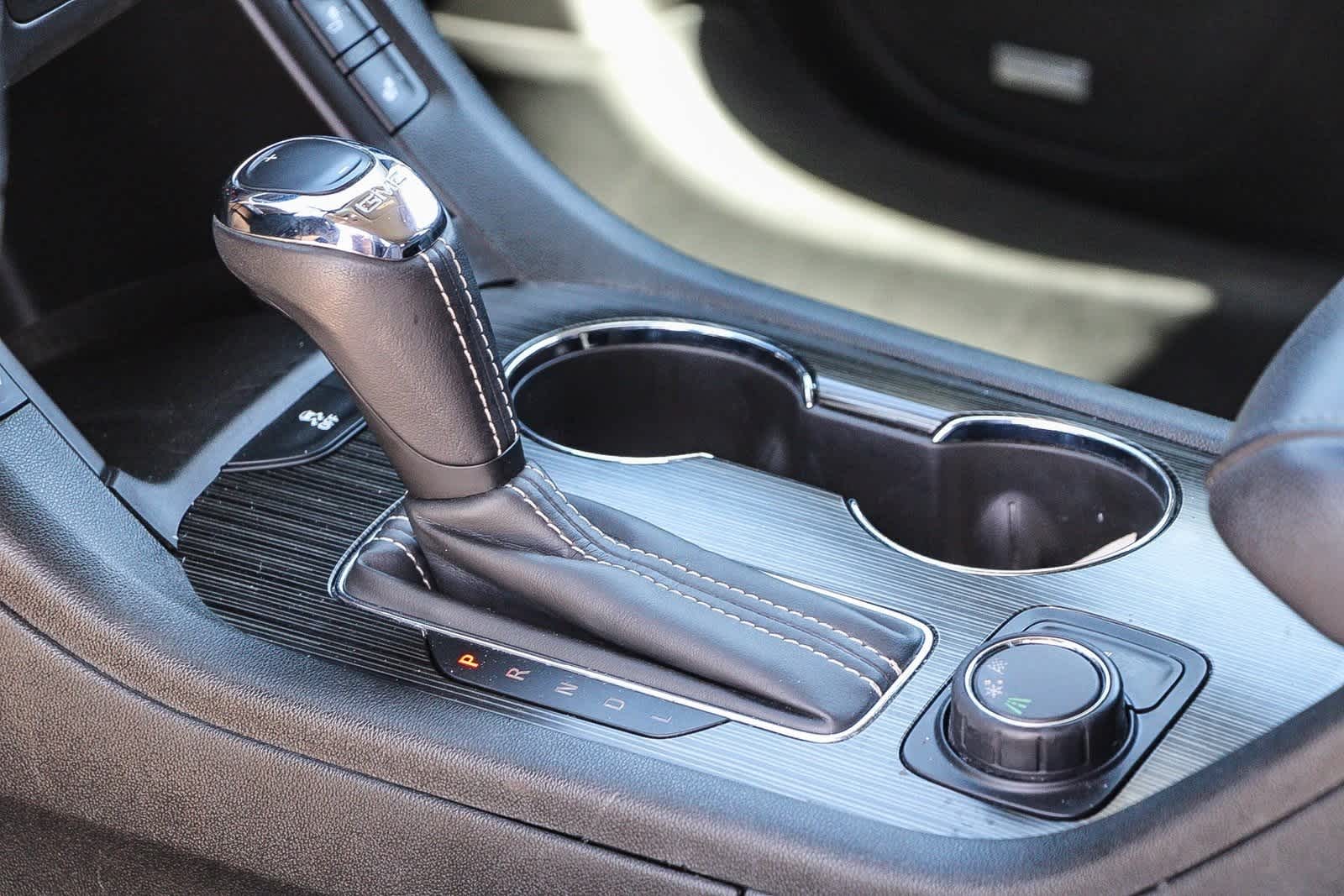 Thumbnail: 2017 GMC Acadia - 21