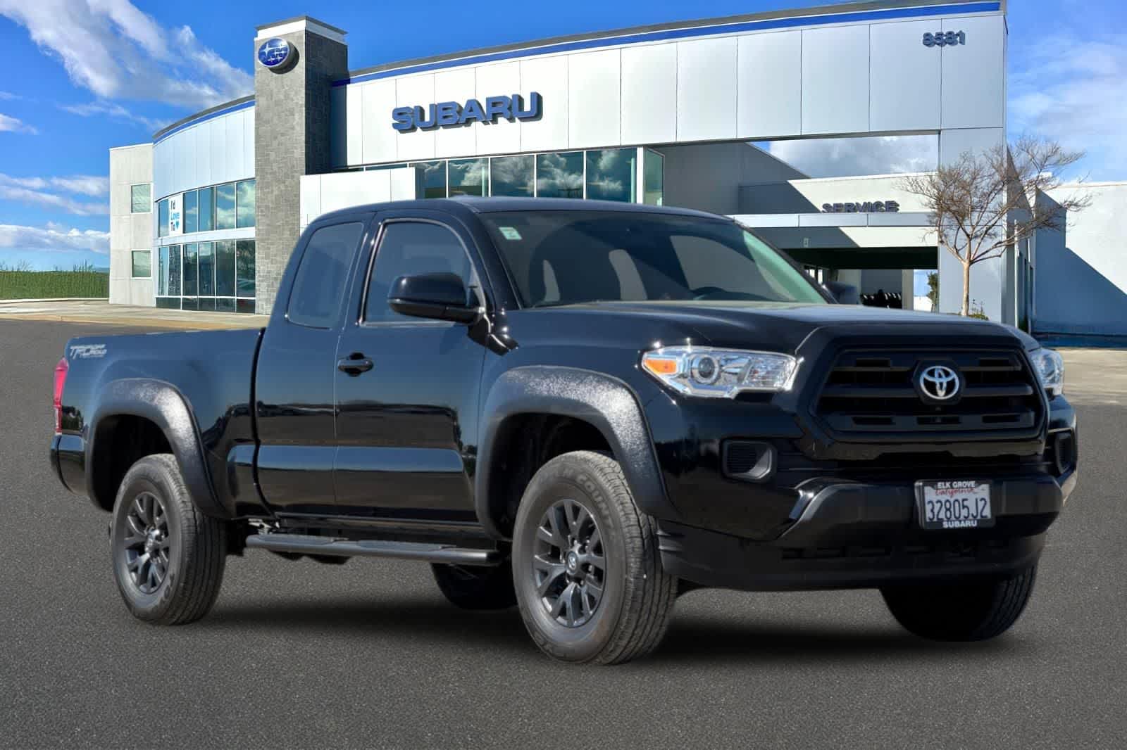 Thumbnail: 2017 Toyota Tacoma - 5