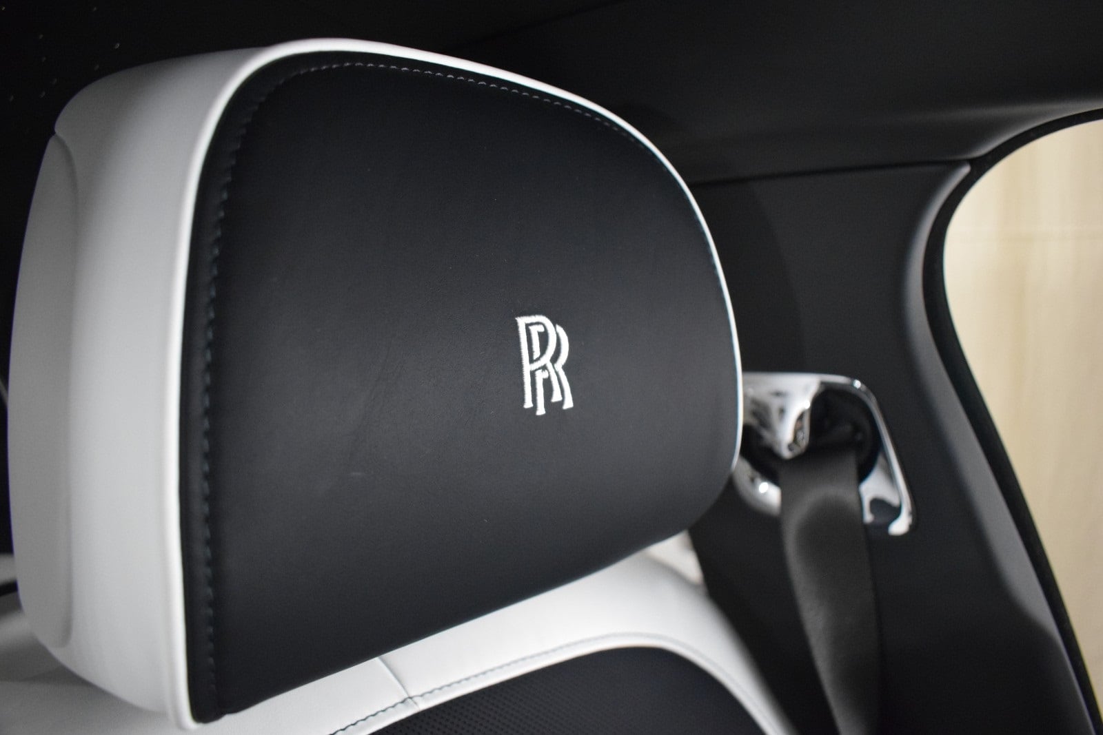 Thumbnail: 2022 Rolls-Royce Ghost - 37