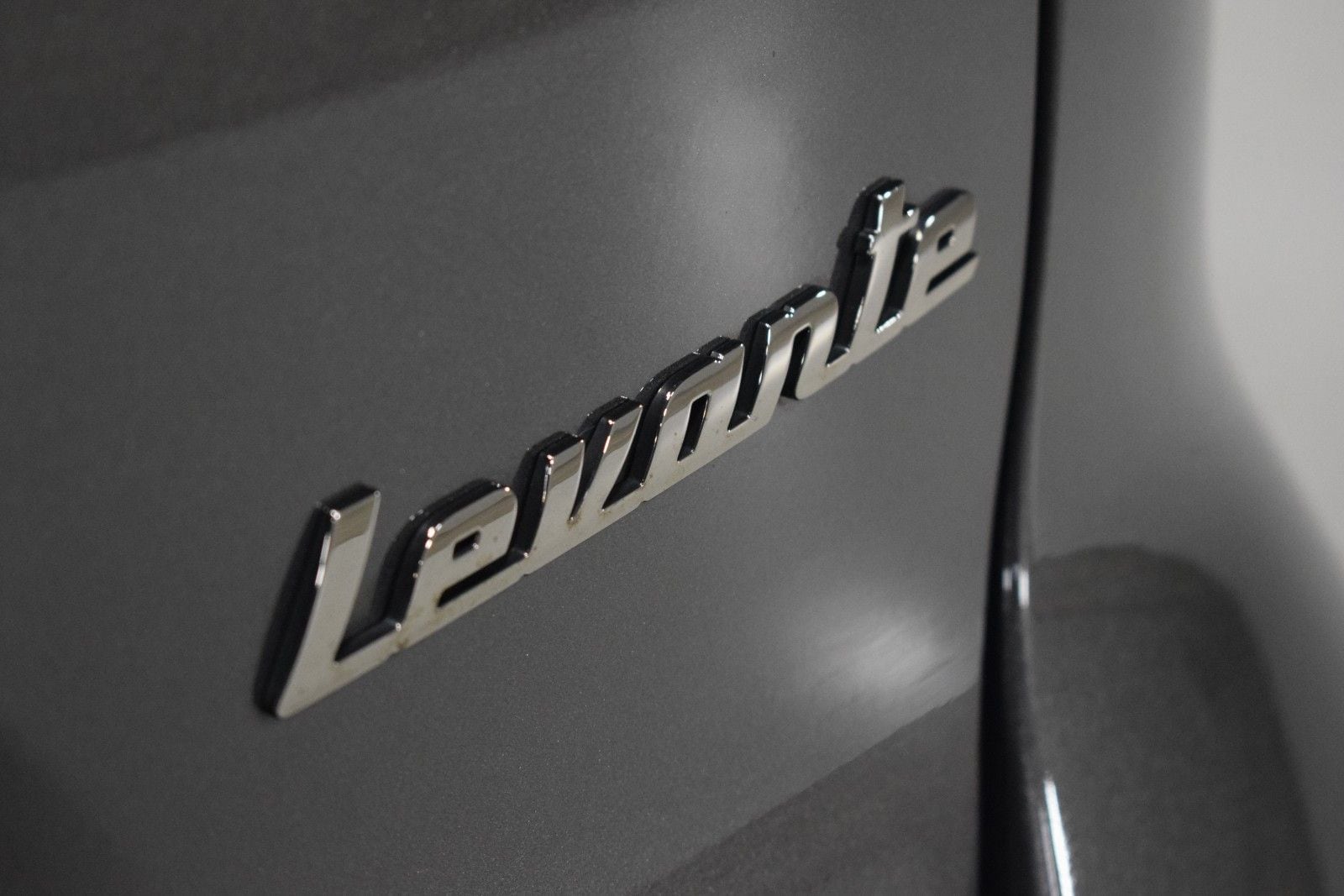 Thumbnail: 2022 Maserati Levante - 11