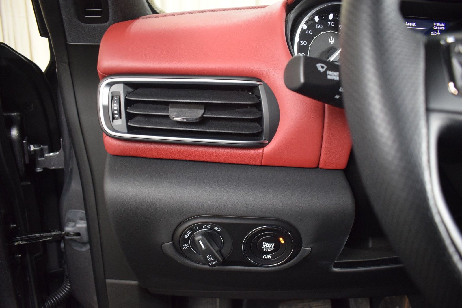 Thumbnail: 2022 Maserati Levante - 29