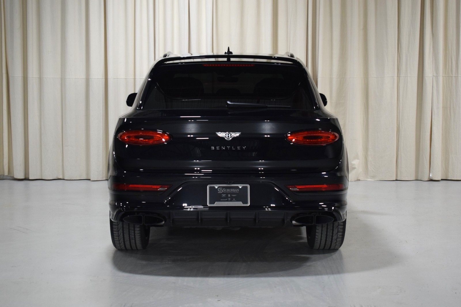 Thumbnail: 2022 Bentley Bentayga - 13