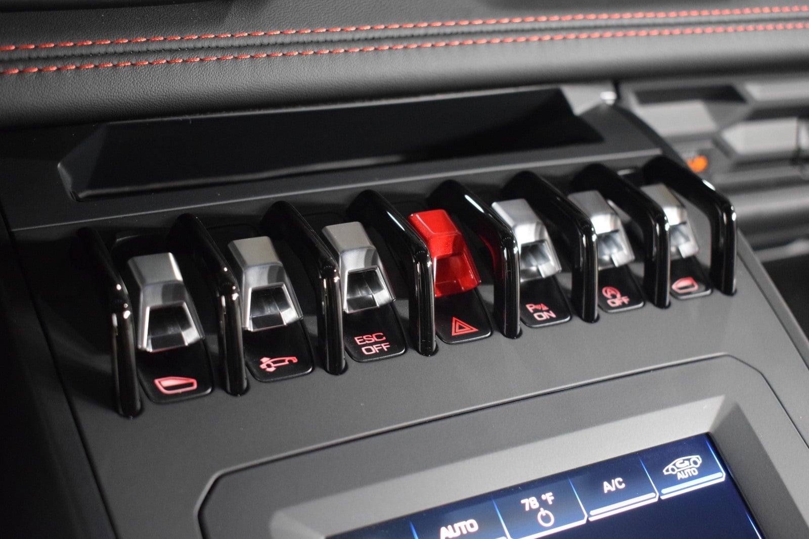 Thumbnail: 2023 Lamborghini Huracan - 31