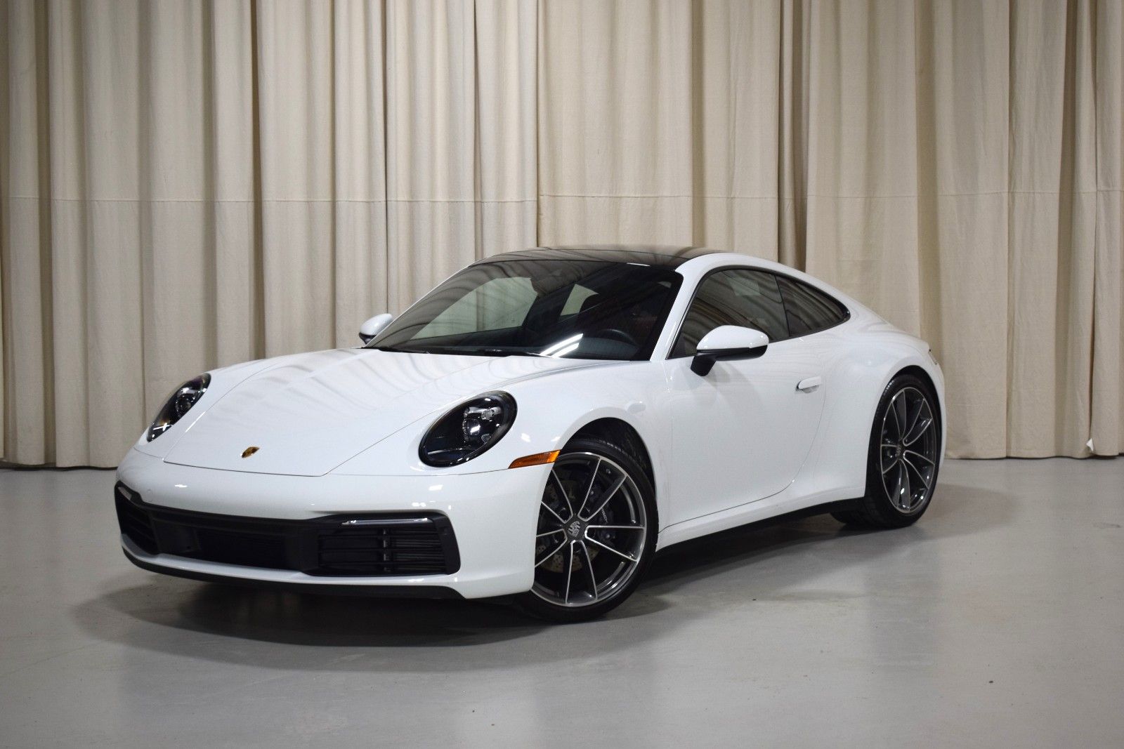 2024 Porsche 911 Carrera -
                  Troy, MI