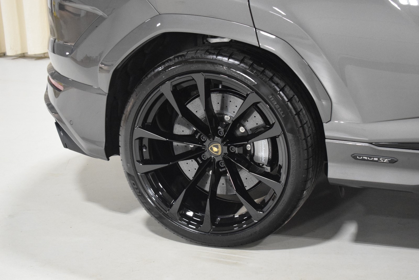 Thumbnail: 2025 Lamborghini Urus - 15