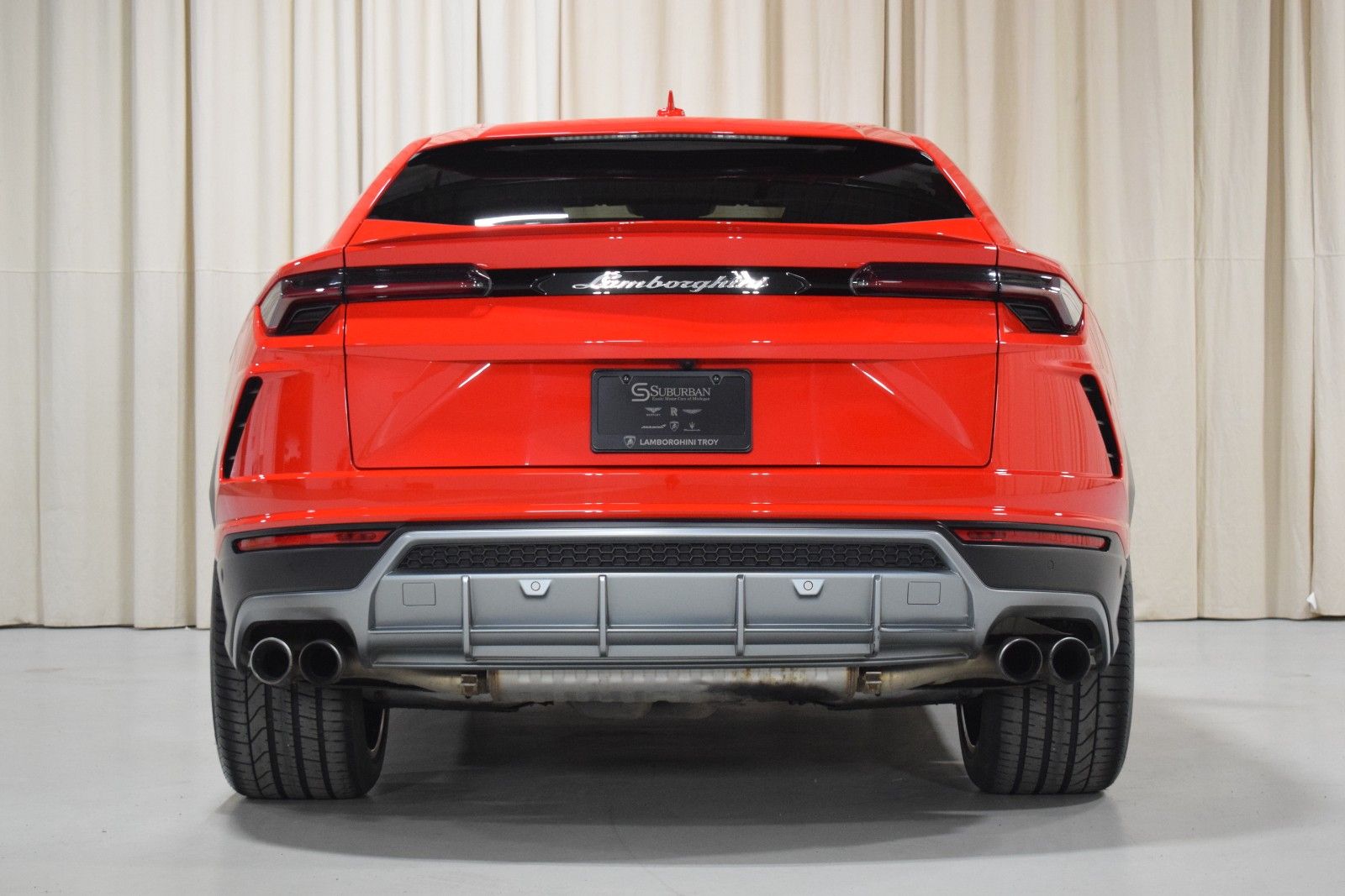 Thumbnail: 2019 Lamborghini Urus - 12
