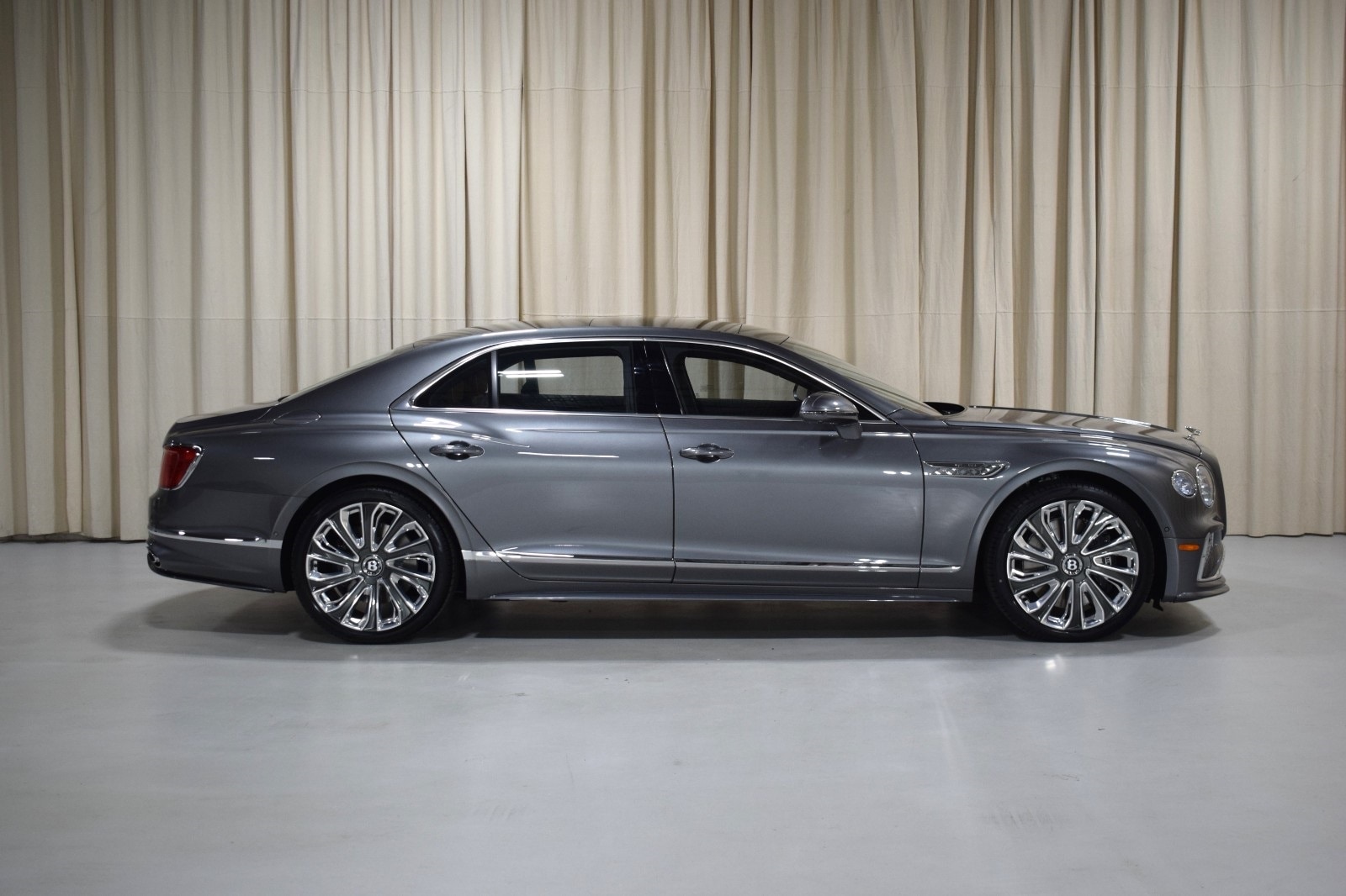 Thumbnail: 2025 Bentley Flying Spur - 5