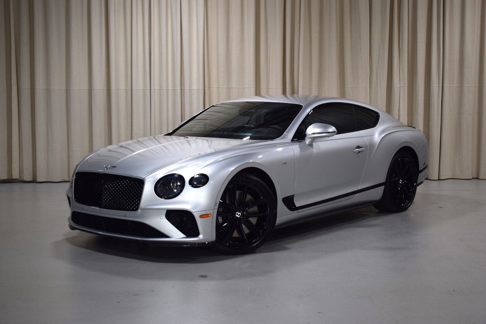 Thumbnail: 2022 Bentley Continental - 1