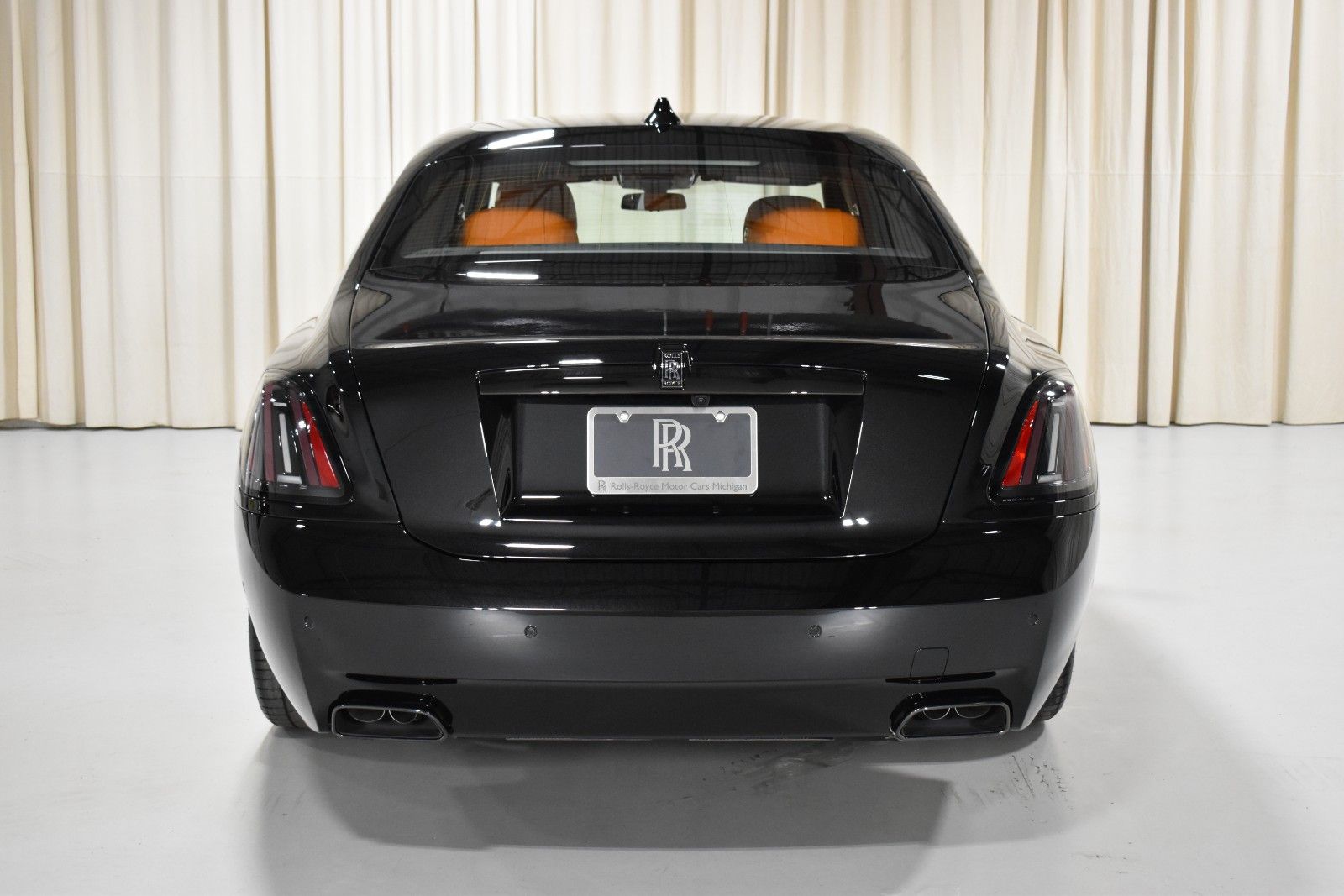Thumbnail: 2027 Rolls-Royce Ghost - 5