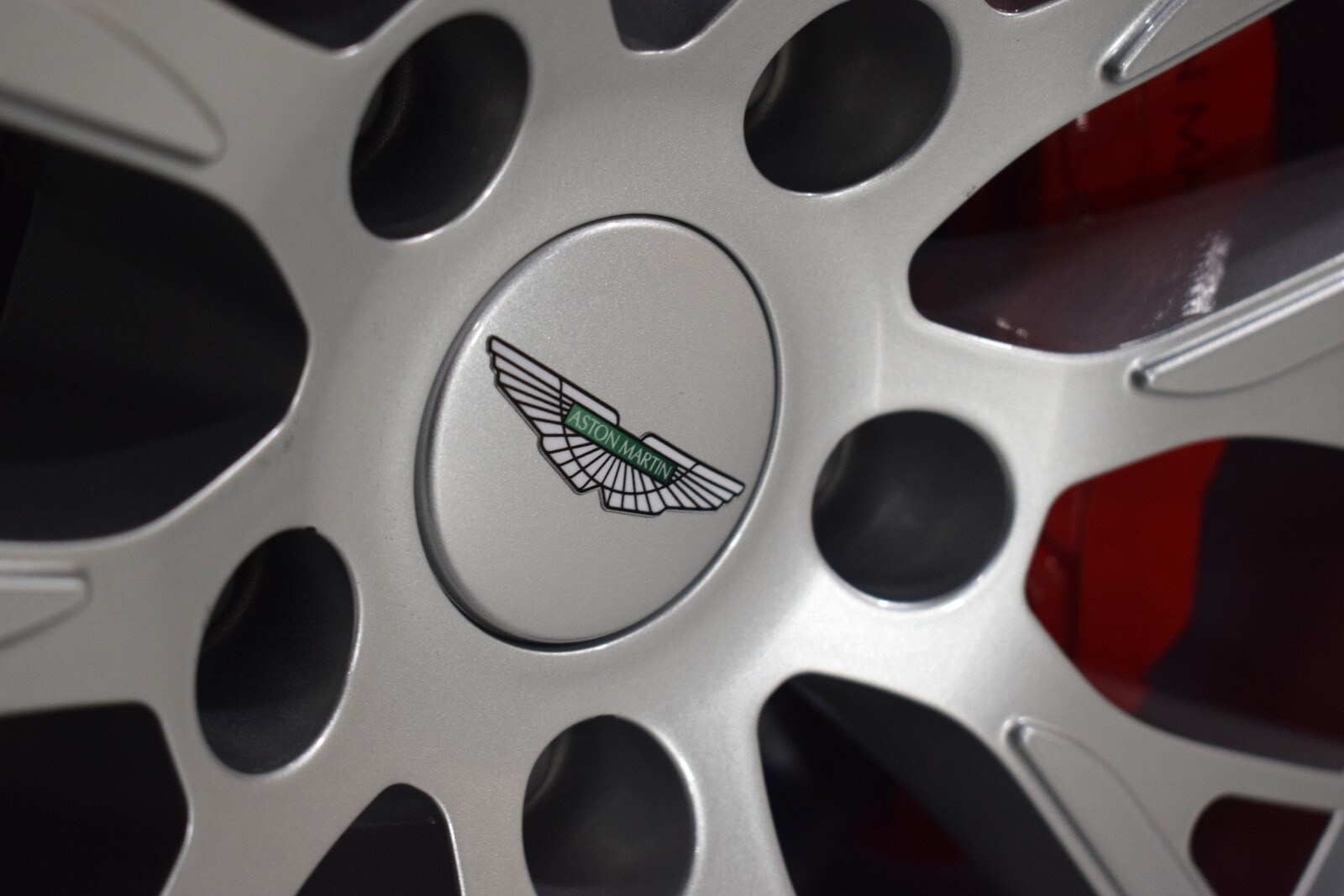 Thumbnail: 2023 Aston Martin DBX - 17