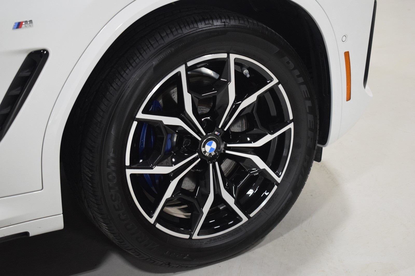 Thumbnail: 2023 BMW X3 - 16