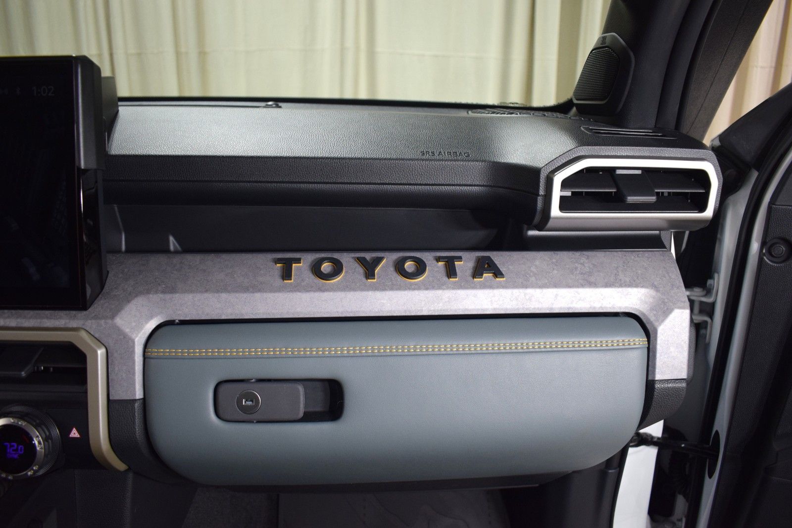 Thumbnail: 2024 Toyota Tacoma - 24