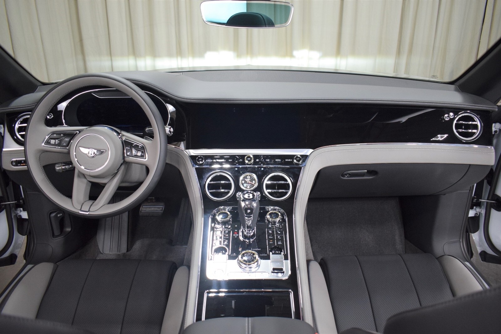 2024 Bentley Continental GT S V8 photo 2