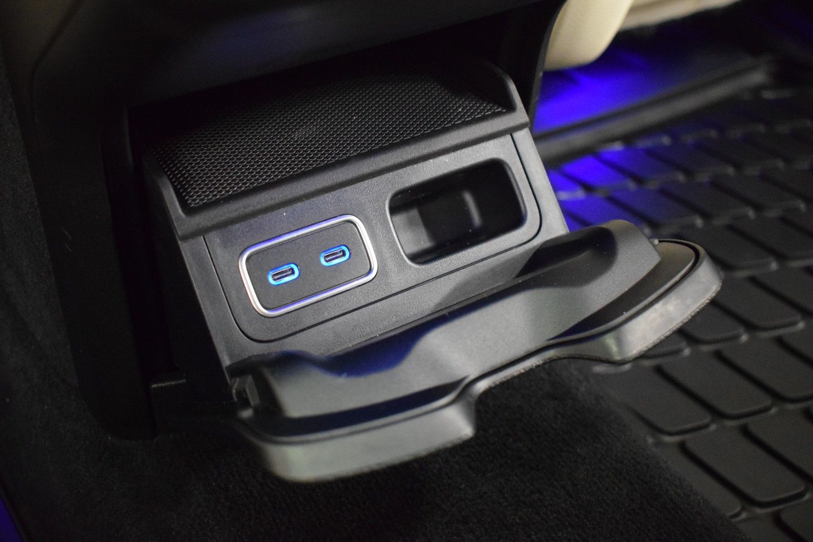 Thumbnail: 2025 Mercedes-Benz GLS - 23