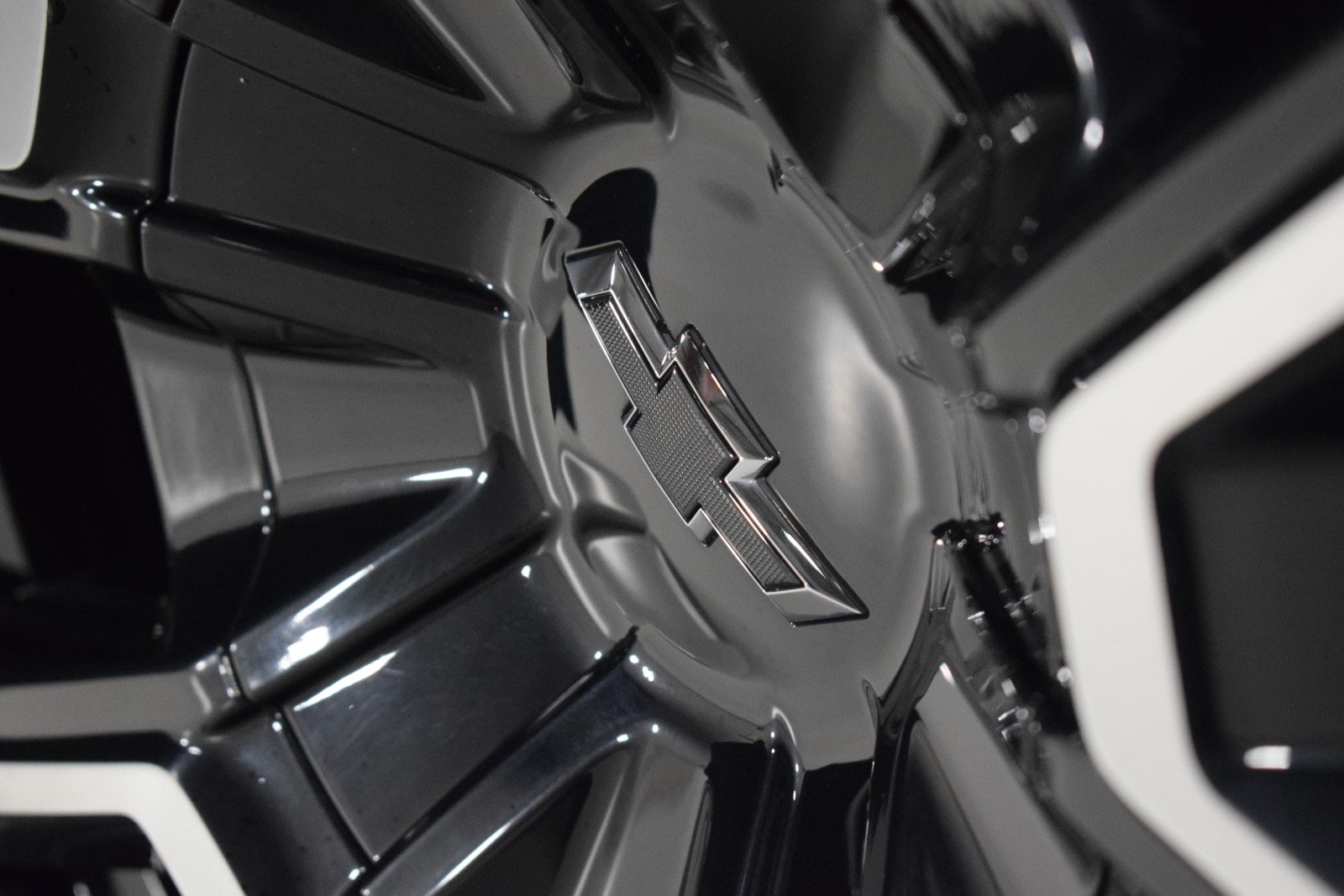 Thumbnail: 2022 Chevrolet Tahoe - 16