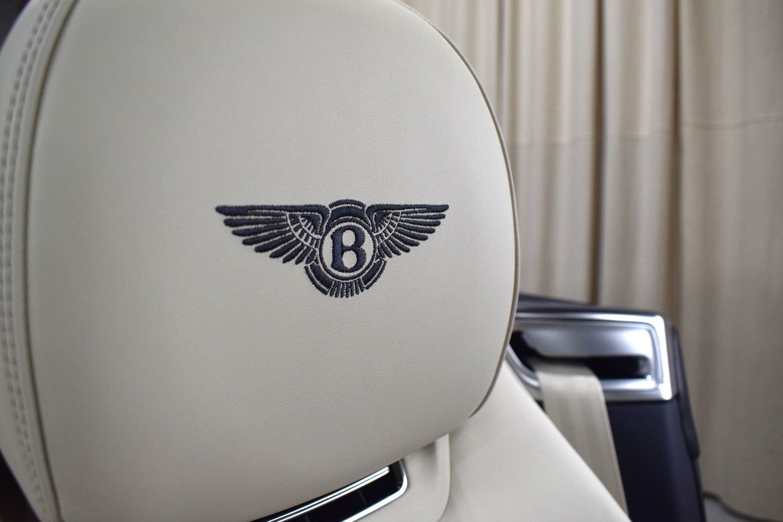 Thumbnail: 2026 Bentley Continental - 35