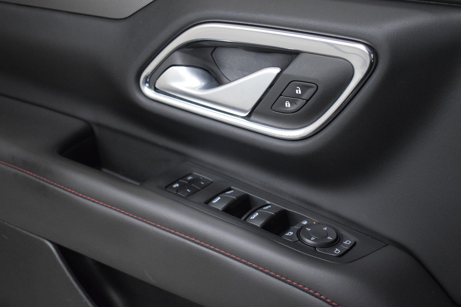 Thumbnail: 2022 Chevrolet Tahoe - 35