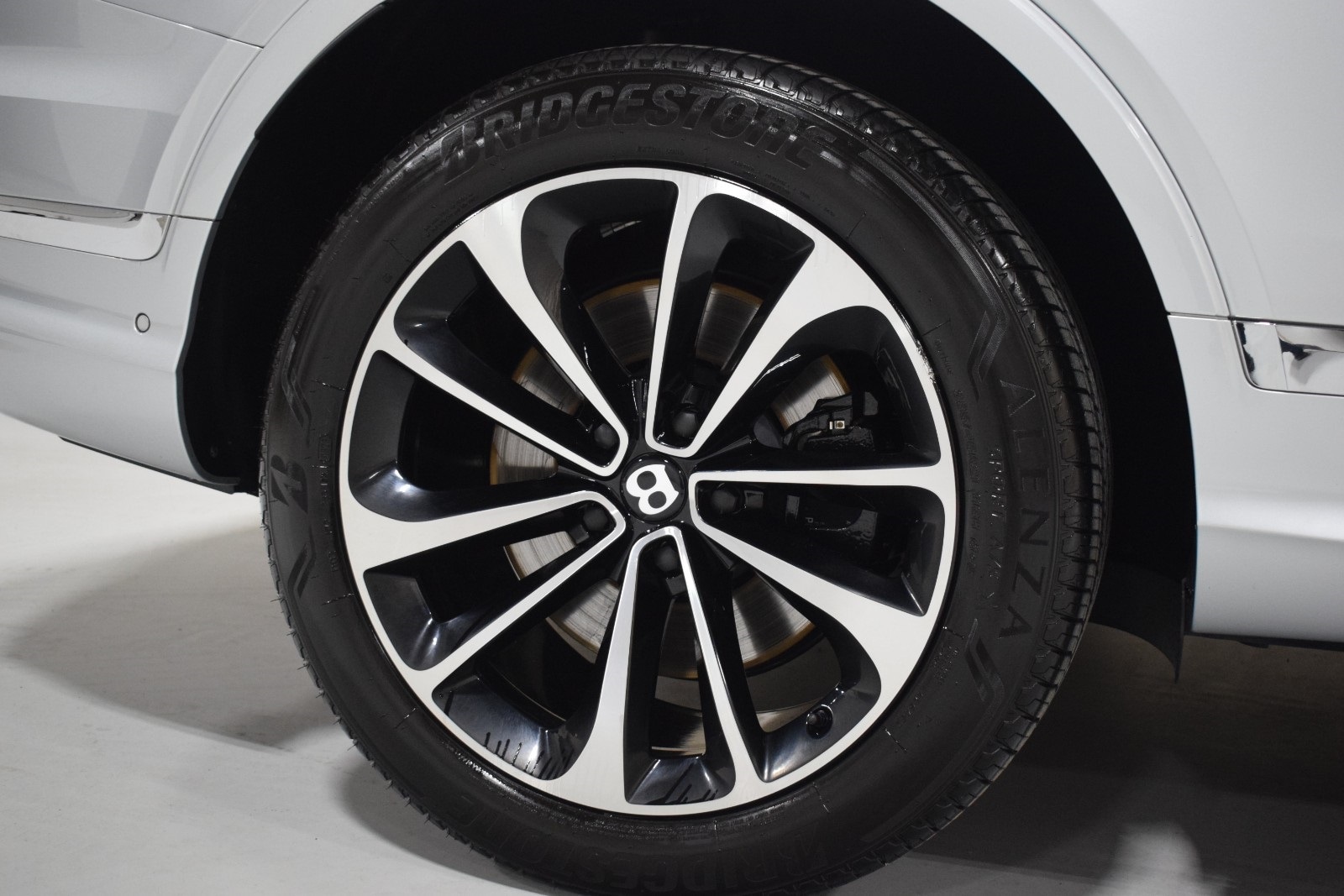 2021 Bentley Bentayga  6