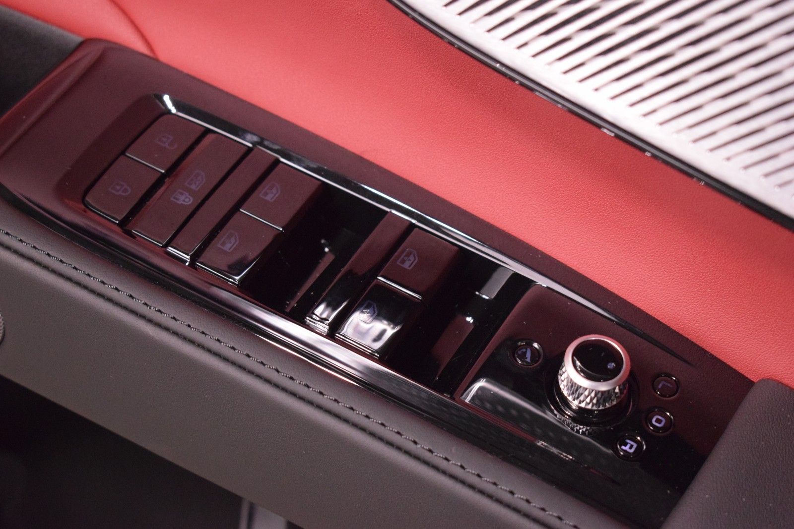 Thumbnail: 2025 Maserati Grecale - 39