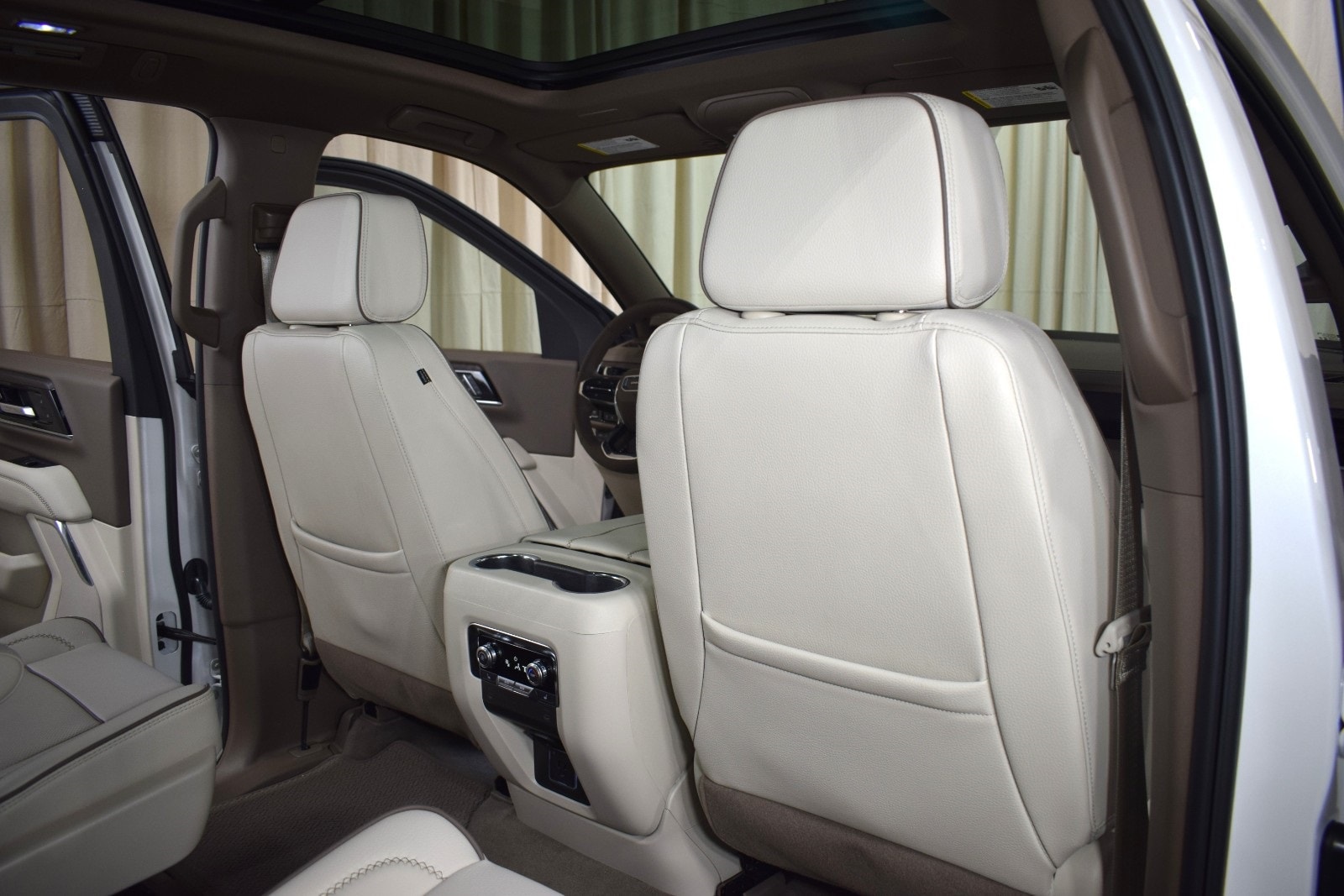 Thumbnail: 2025 GMC Yukon - 22