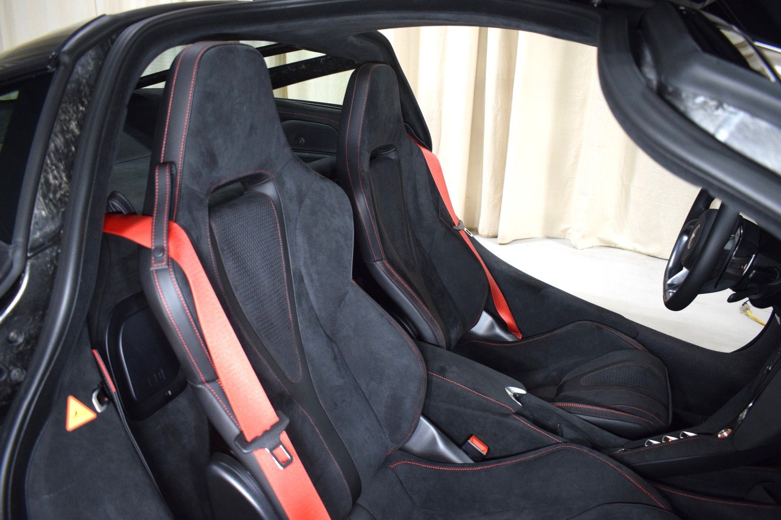 Thumbnail: 2026 Mclaren 750S - 19