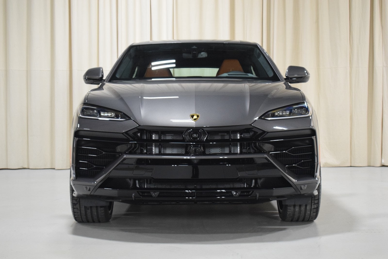 Thumbnail: 2025 Lamborghini Urus - 9