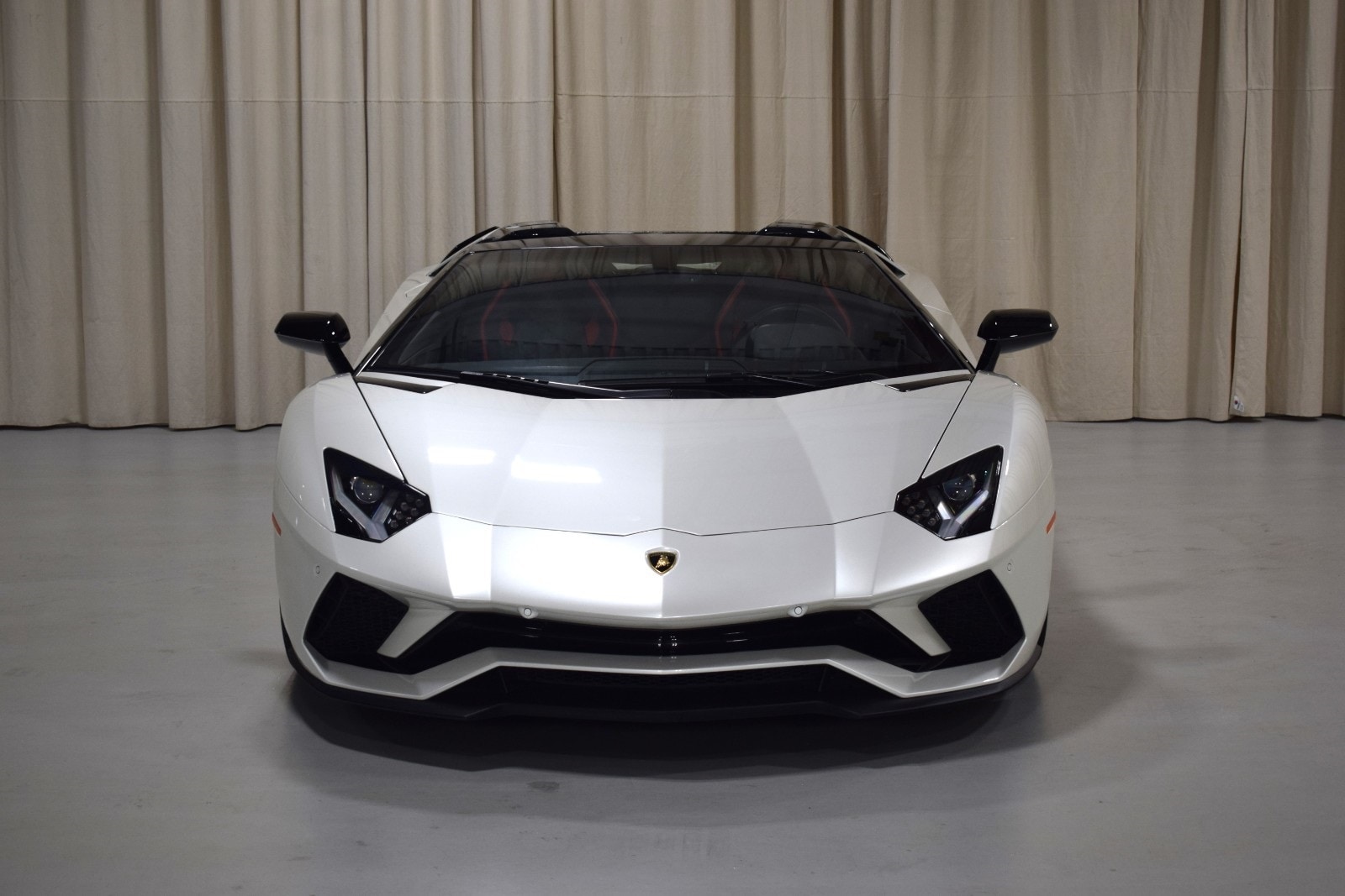 Thumbnail: 2019 Lamborghini Aventador - 9