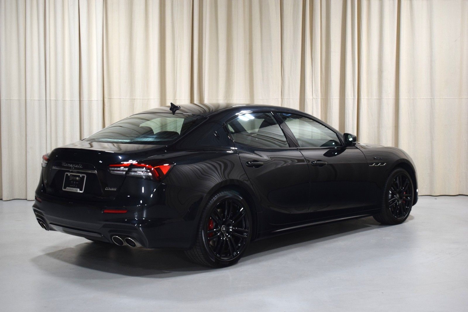 Thumbnail: 2024 Maserati Ghibli - 10