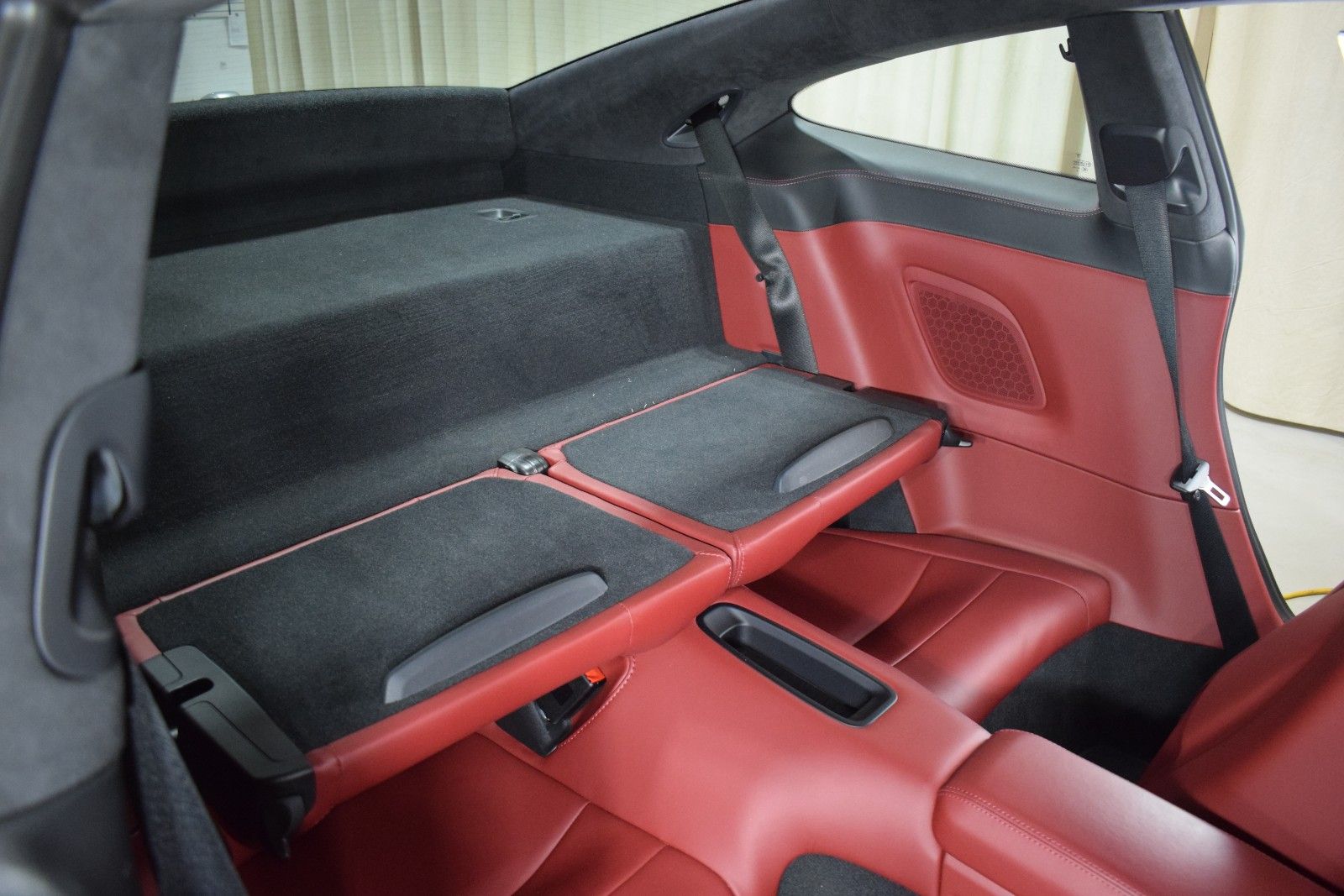 Thumbnail: 2017 Porsche 911 - 20