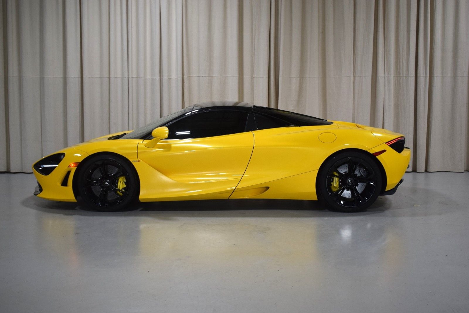 Thumbnail: 2020 Mclaren 720S - 6