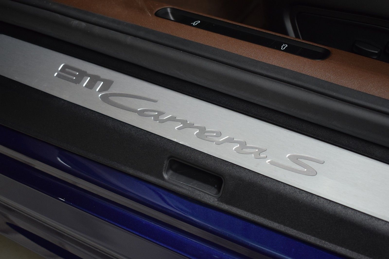 Thumbnail: 2023 Porsche 911 - 42